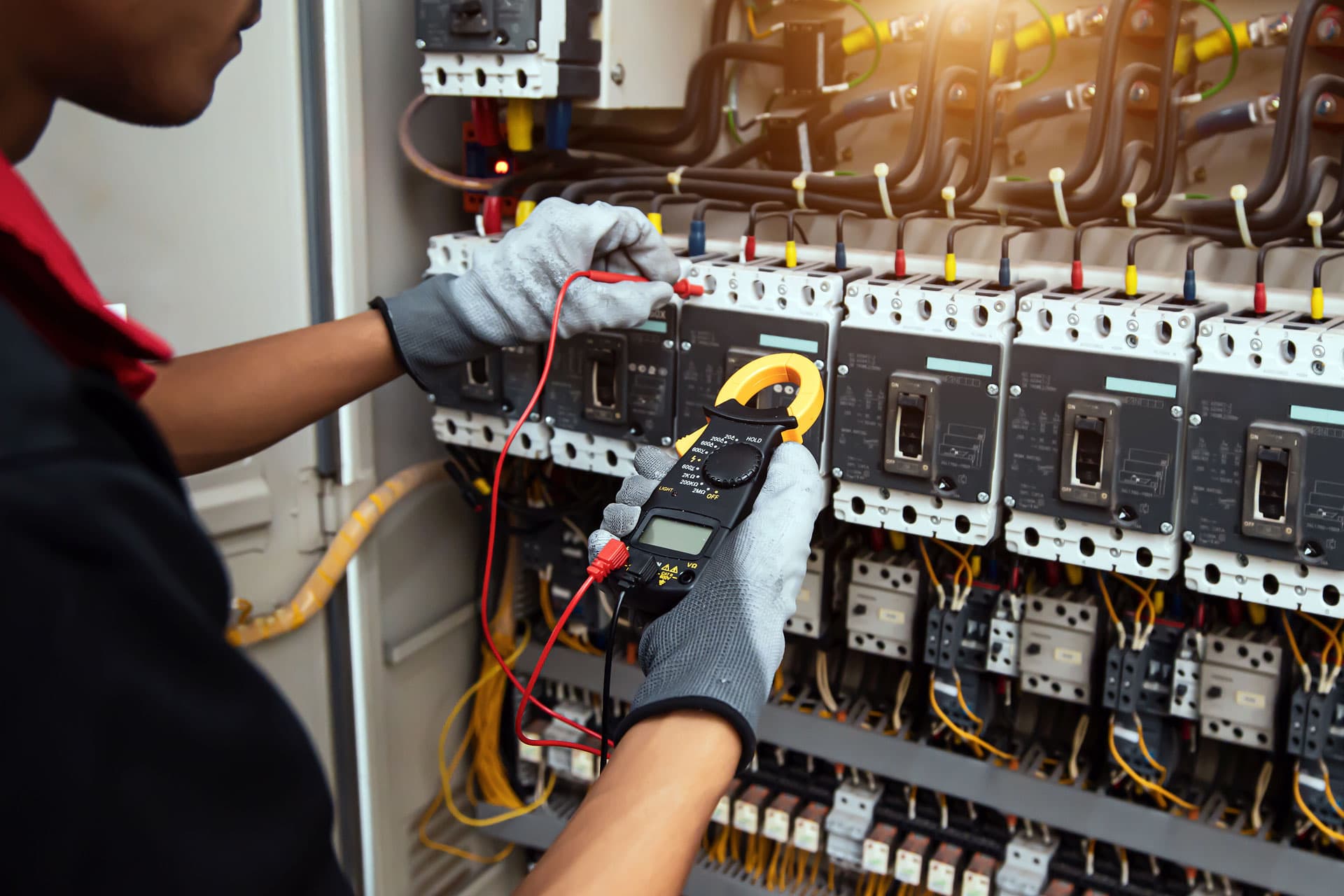 Realizar instalación eléctrica